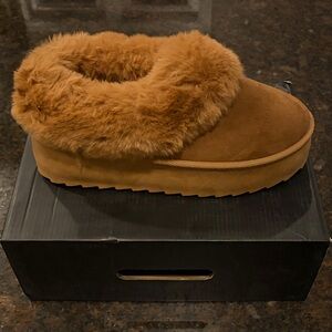 Fashion Nova Tan Fur Slippers